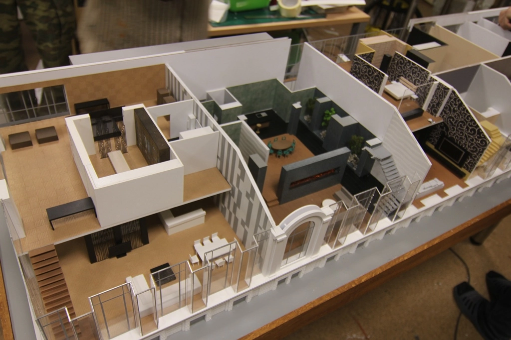 Construcción de Maquetas de Diseño de Interiores